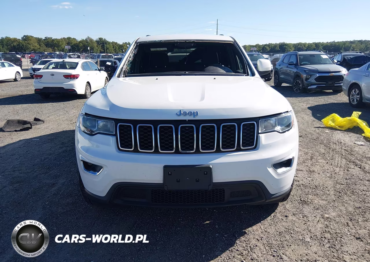 2017 Jeep Grand Cherokee Laredo 4X4 VIN:1C4RJFAG0HC773161 - 13