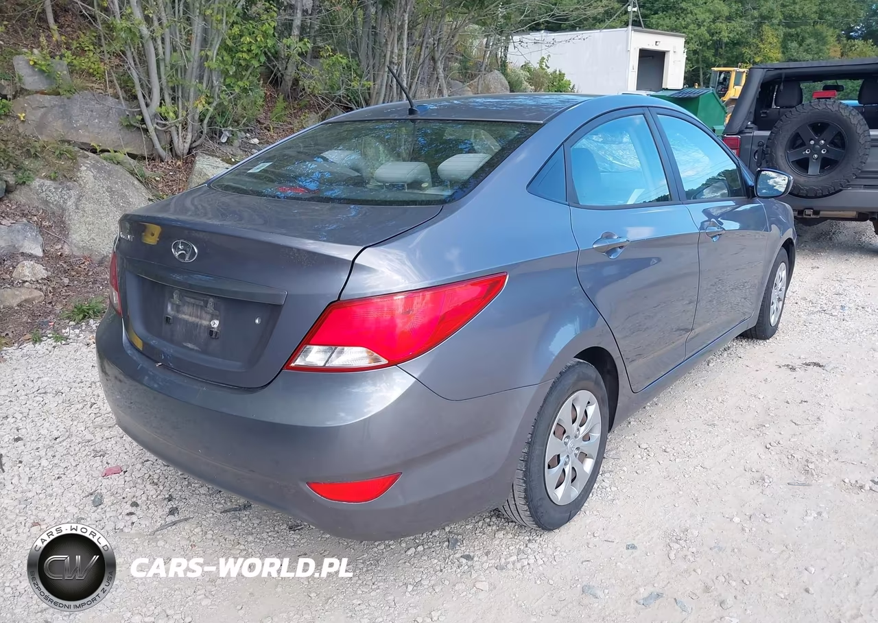 2016 Hyundai Accent Se VIN:KMHCT4AE9GU112896 - 4