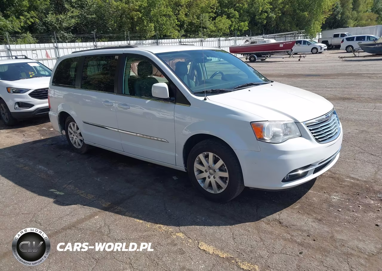 2016 Chrysler Town & Country Touring – zdjęcie 1 z 16
