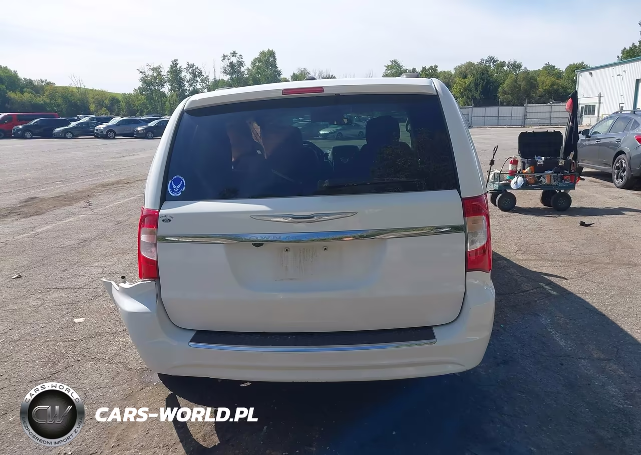 2016 Chrysler Town & Country Touring VIN:2C4RC1BG1GR206149 - 16