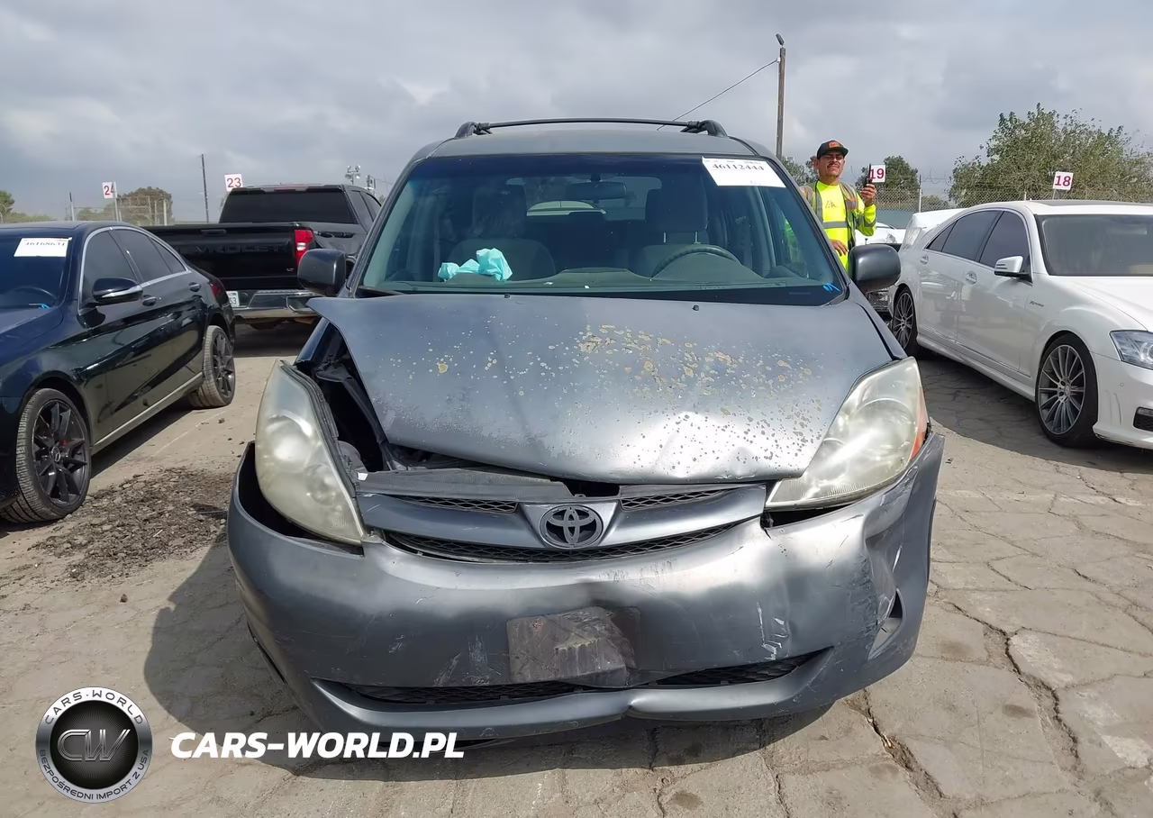2009 Toyota Sienna Le VIN:5TDZK23C89S235002 - 12