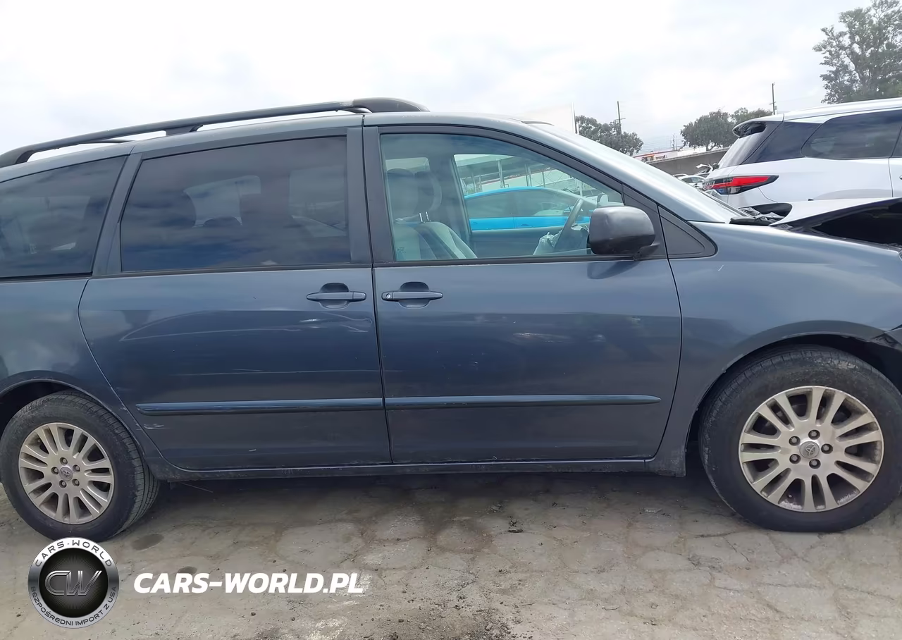 2009 Toyota Sienna Le VIN:5TDZK23C89S235002 - 13