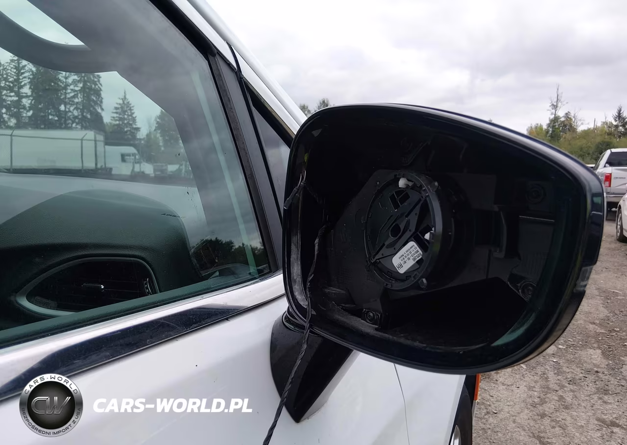 2026 Chrysler Pacifica Select VIN:2C4RC1BG1TR229876 - 19