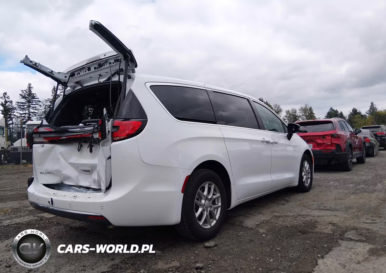 2026 Chrysler Pacifica Select VIN:2C4RC1BG1TR229876 - 4