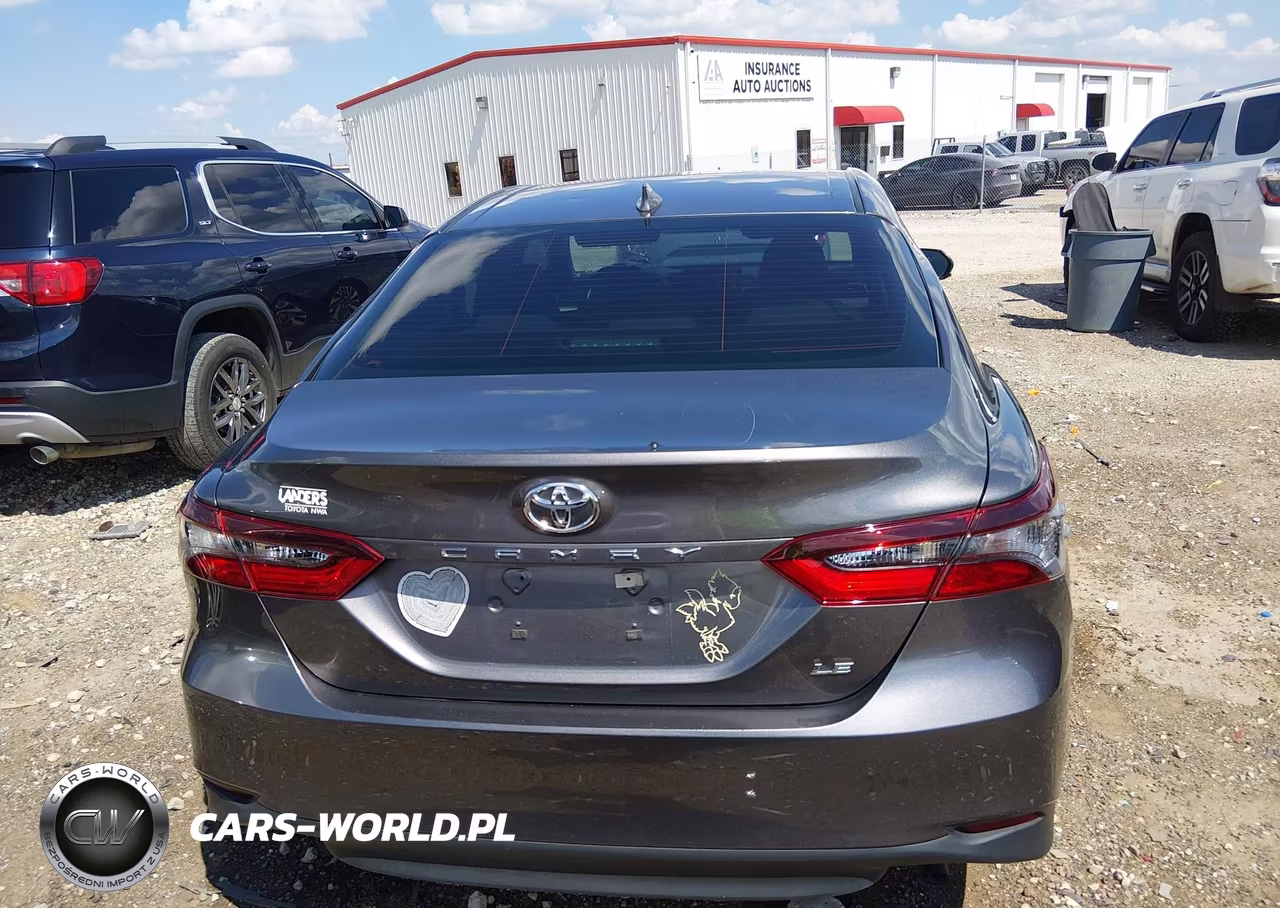 2022 Toyota Camry Le VIN:4T1C11AK7NU684945 - 16