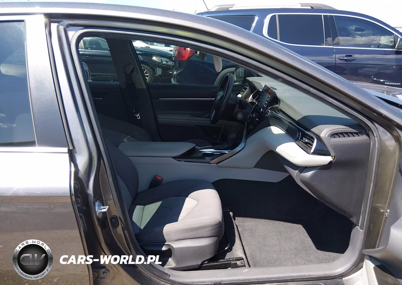 2022 Toyota Camry Le VIN:4T1C11AK7NU684945 - 5