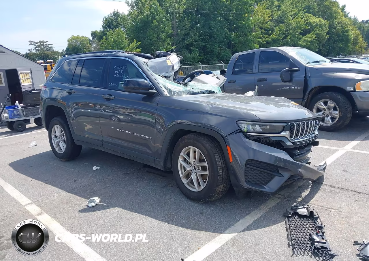 2025 Jeep Grand Cherokee Laredo X 4X4