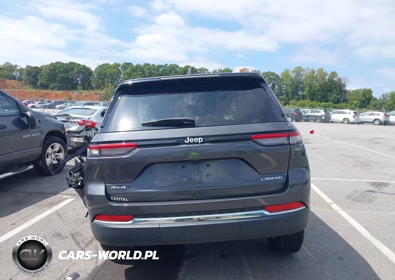 2025 Jeep Grand Cherokee Laredo X 4X4 VIN:1C4RJHAG3SC331963 - 15