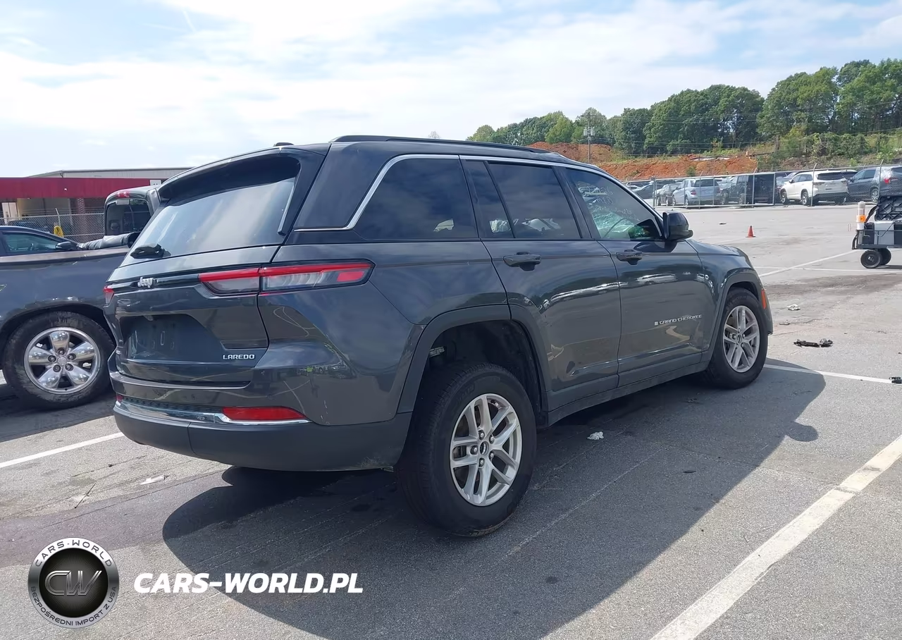 2025 Jeep Grand Cherokee Laredo X 4X4 VIN:1C4RJHAG3SC331963 - 4