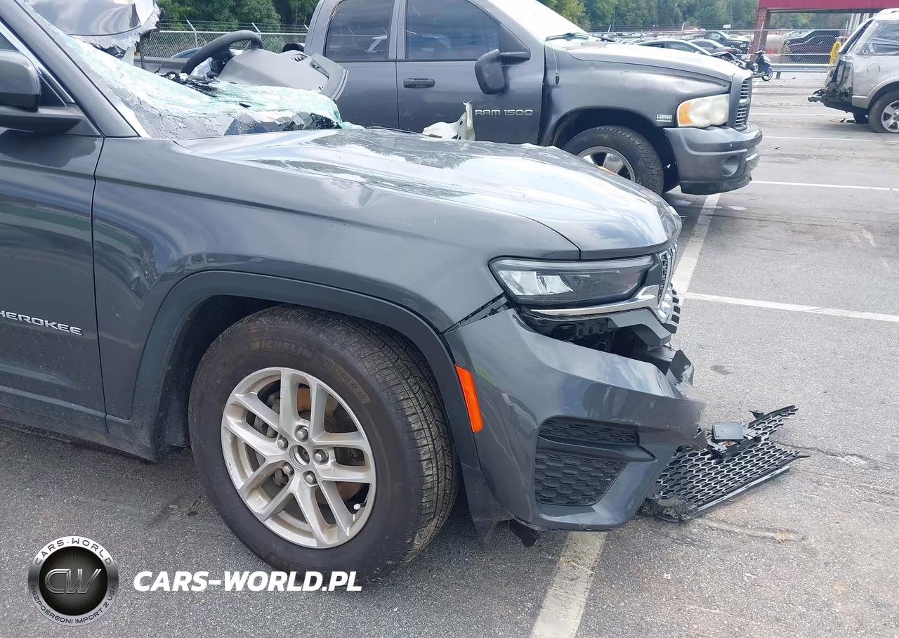 2025 Jeep Grand Cherokee Laredo X 4X4 VIN:1C4RJHAG3SC331963 - 6