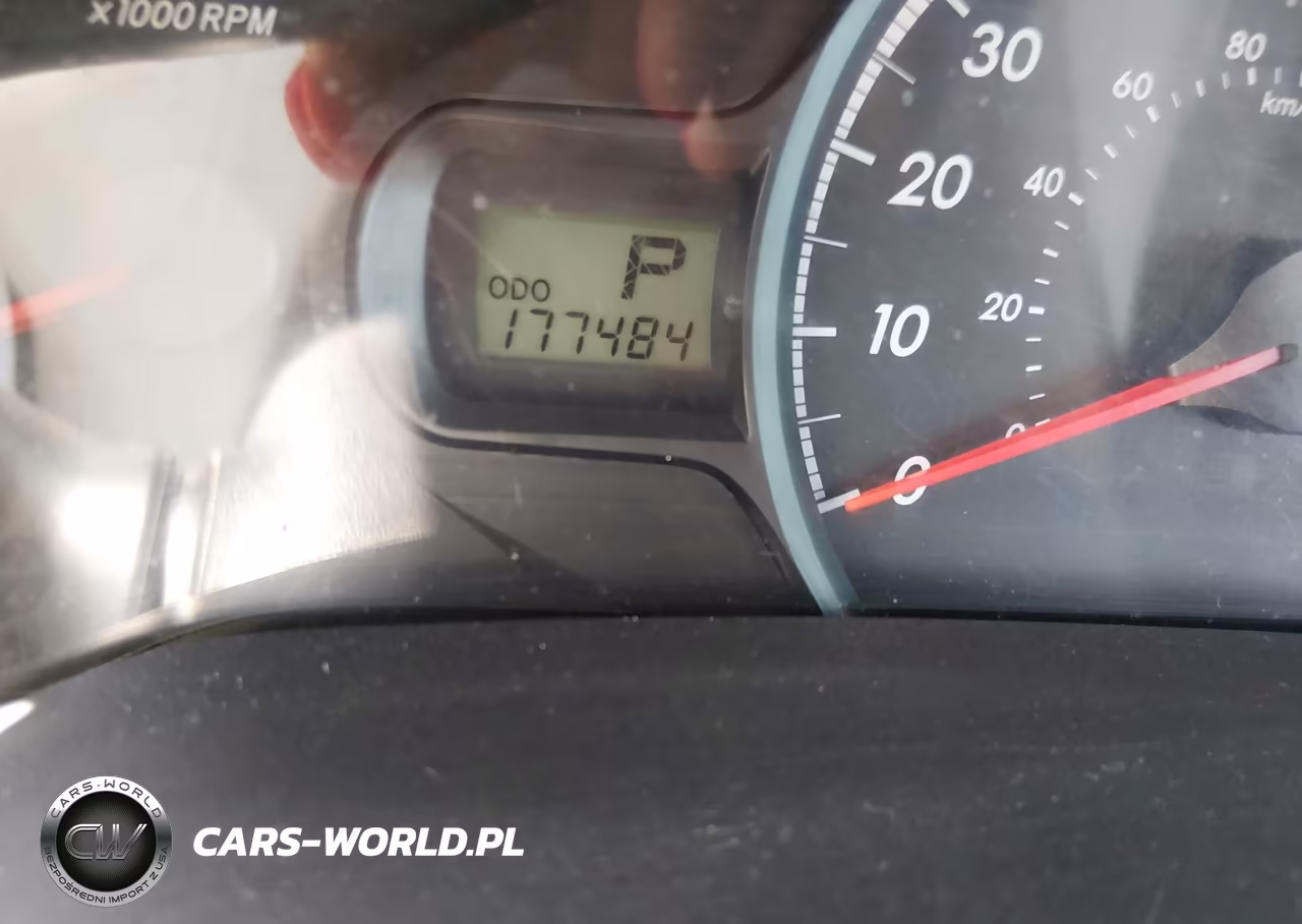 2011 Toyota Sienna VIN:5TDKA3DCXBS004679 - 15