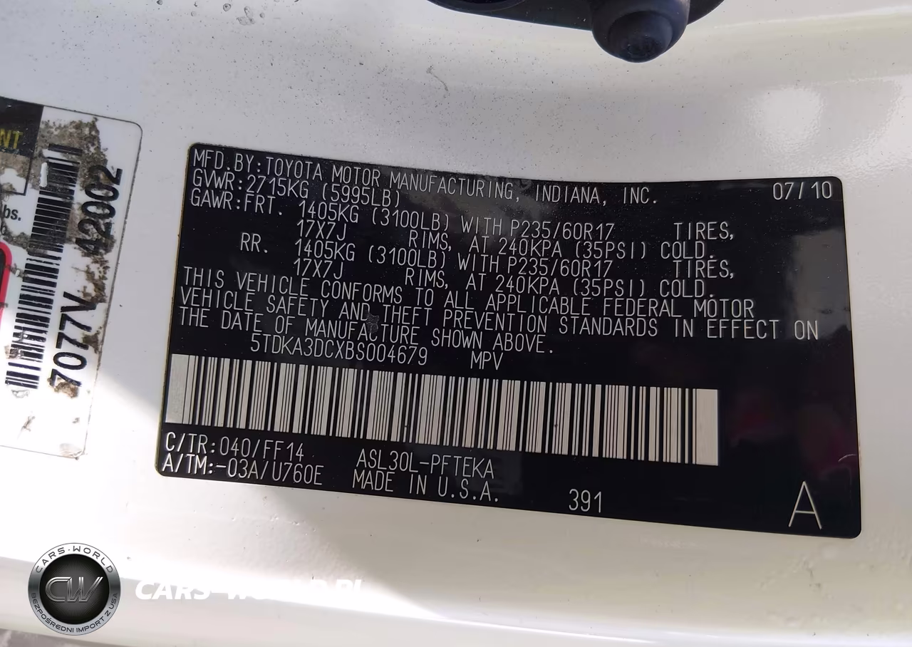 2011 Toyota Sienna VIN:5TDKA3DCXBS004679 - 9