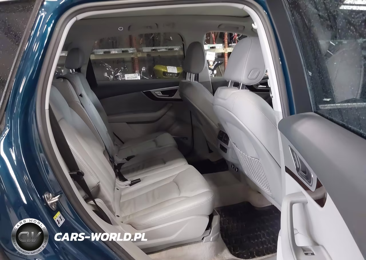 2018 Audi Q7 2.0T Premium VIN:WA1LHAF75JD038411 - 8
