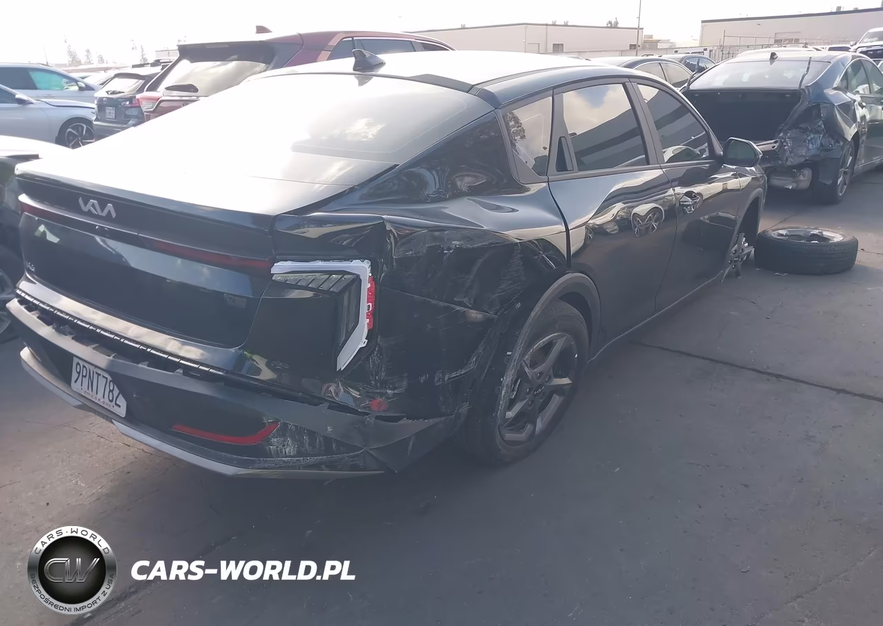 2025 Kia K4 Lxs VIN:3KPFT4DE5SE019703 - 4