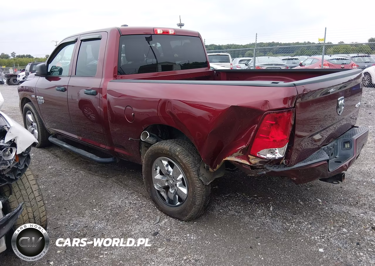 2019 Ram 1500 Classic Express 4X4 6'4 Box VIN:1C6RR7FT9KS542106 - 3
