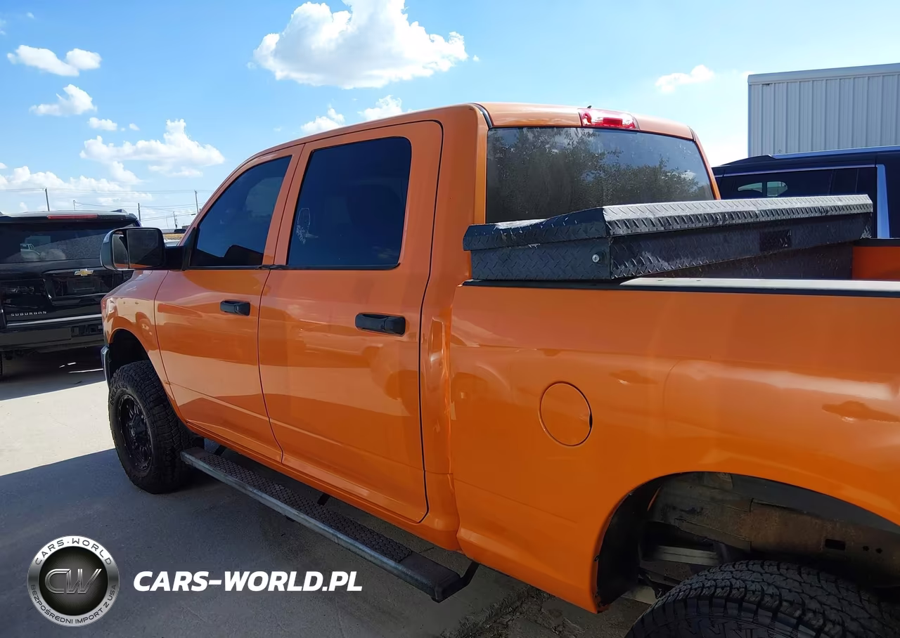 2017 Ram 2500 Tradesman 4X4 6'4 Box VIN:3C6UR5CL1HG557959 - 13