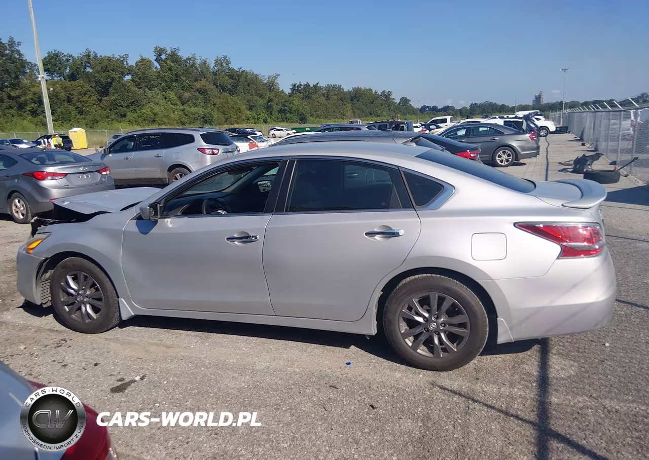 2015 Nissan Altima 2.5 S VIN:1N4AL3AP2FC568191 - 15