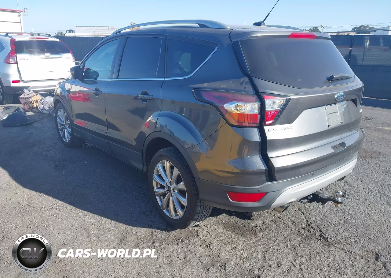 2017 Ford Escape Titanium VIN:1FMCU9J95HUB03899 - 3