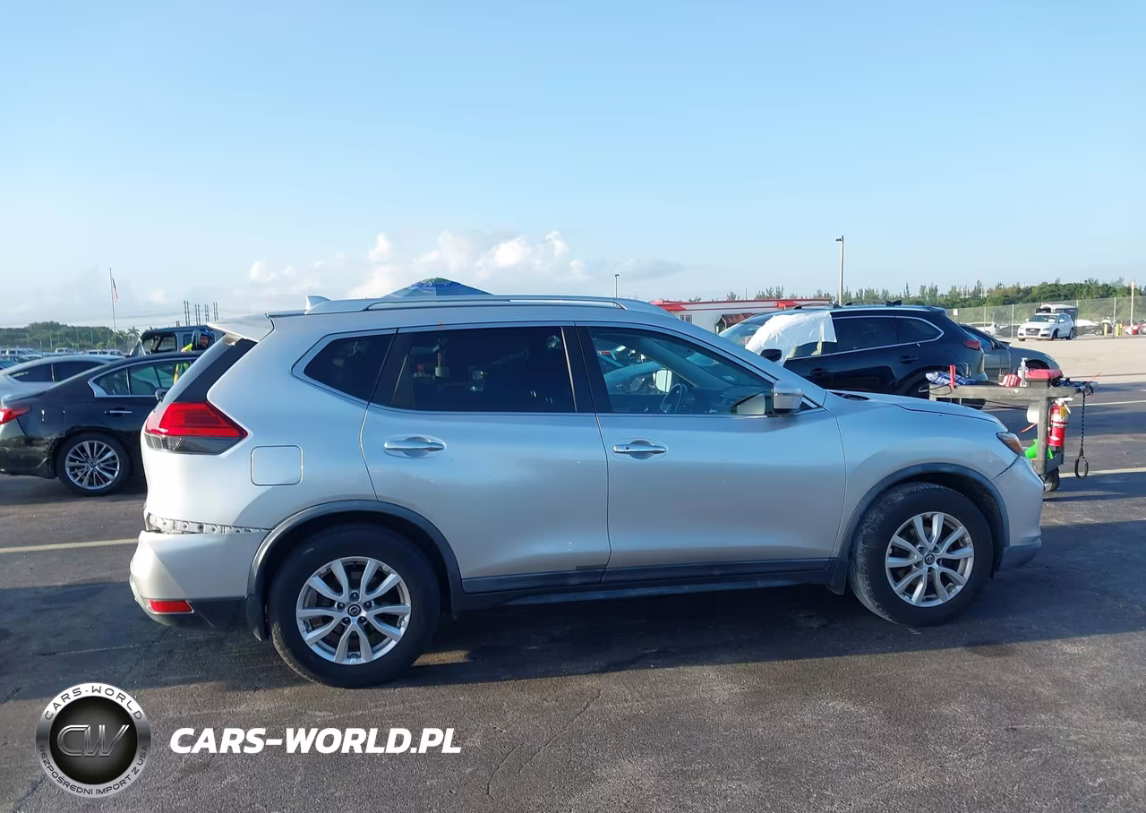 2017 Nissan Rogue Sv VIN:KNMAT2MT8HP596134 - 12