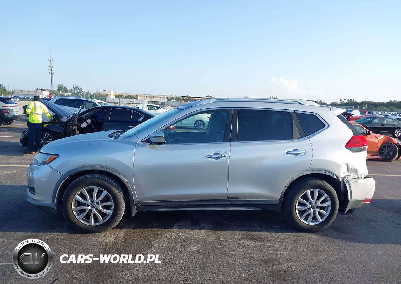 2017 Nissan Rogue Sv VIN:KNMAT2MT8HP596134 - 13