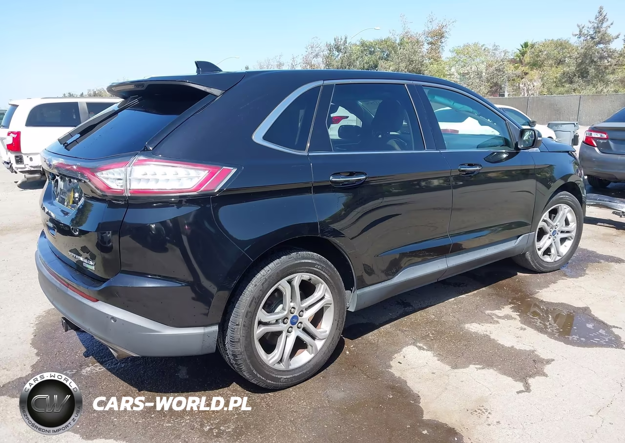2018 Ford Edge Titanium VIN:2FMPK3K91JBB07138 - 4