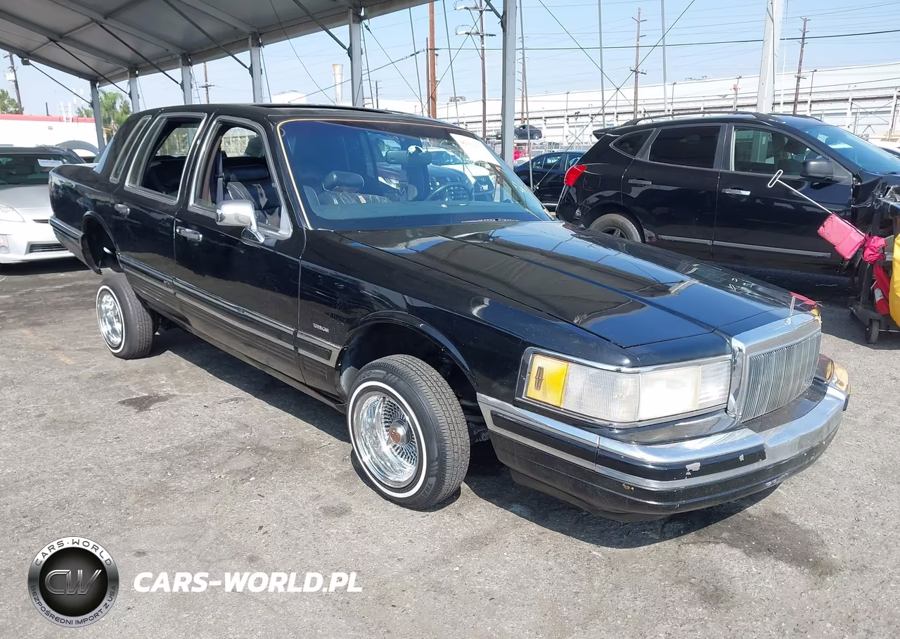 1990 Lincoln Town Car Signature