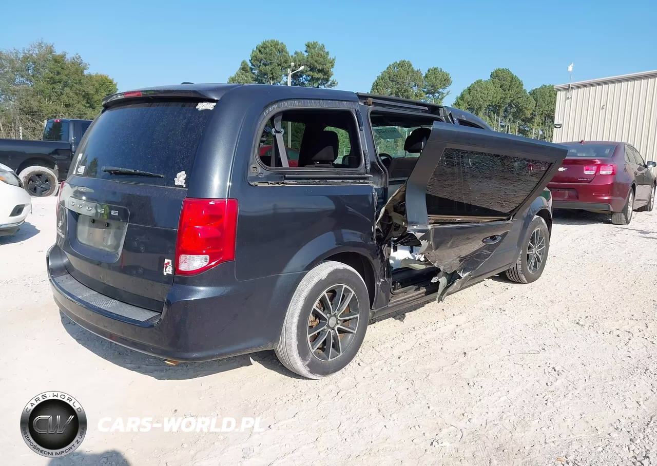 2014 Dodge Grand Caravan Sxt VIN:2C4RDGCG1ER259994 - 4