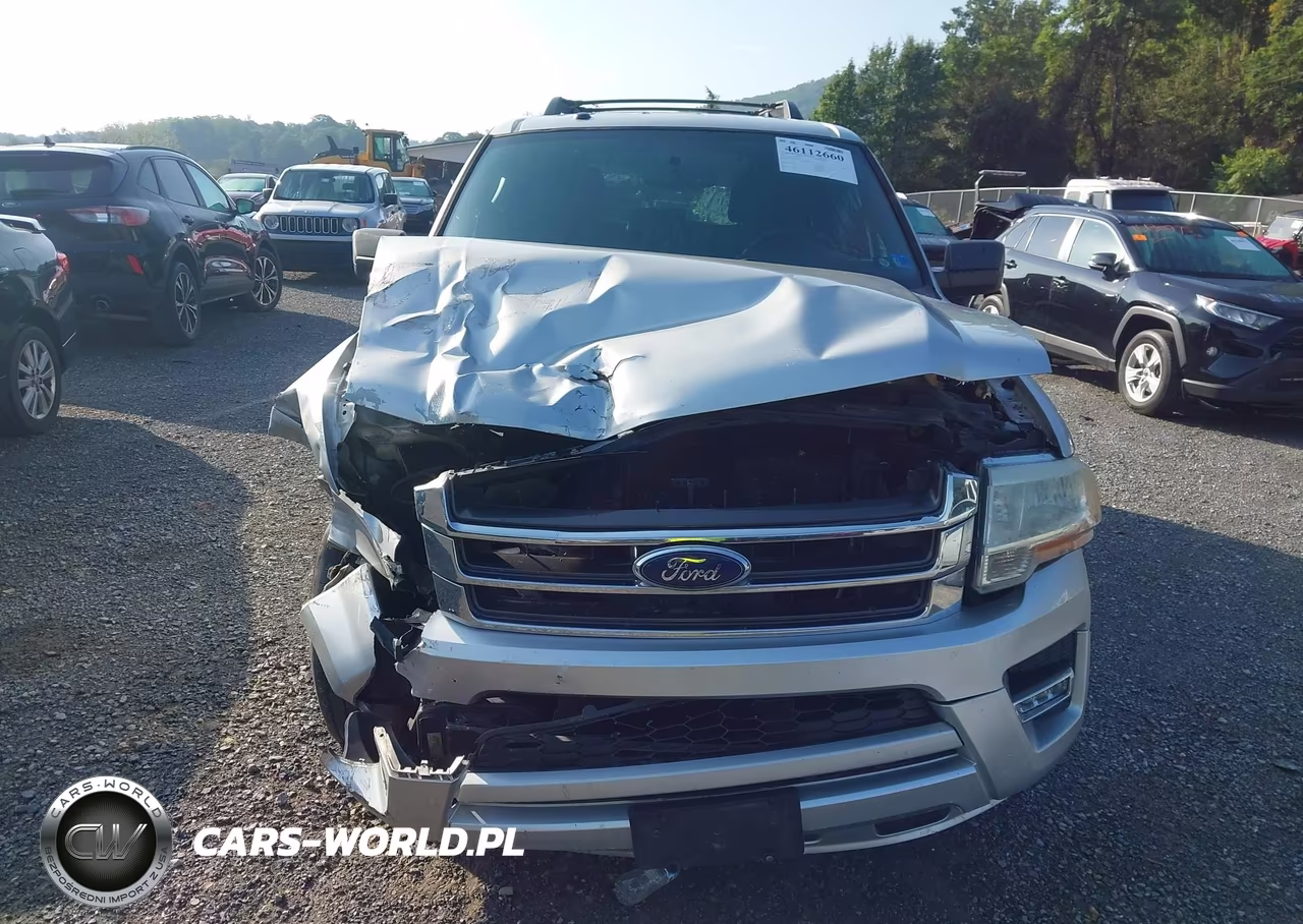 2015 Ford Expedition Xlt VIN:1FMJU1JT2FEF39752 - 13
