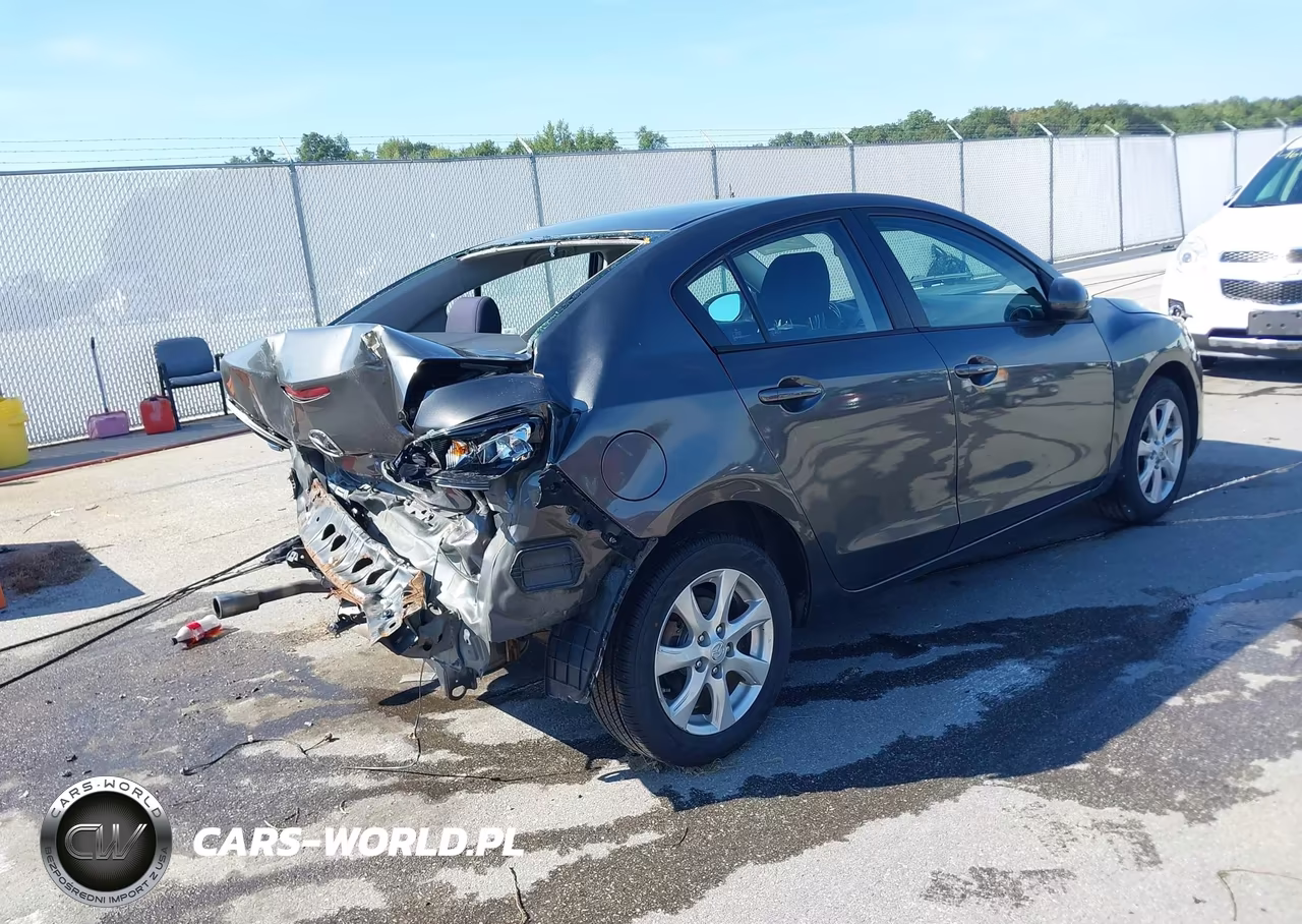 2010 Mazda Mazda3 I Touring VIN:JM1BL1SF1A1296147 - 4
