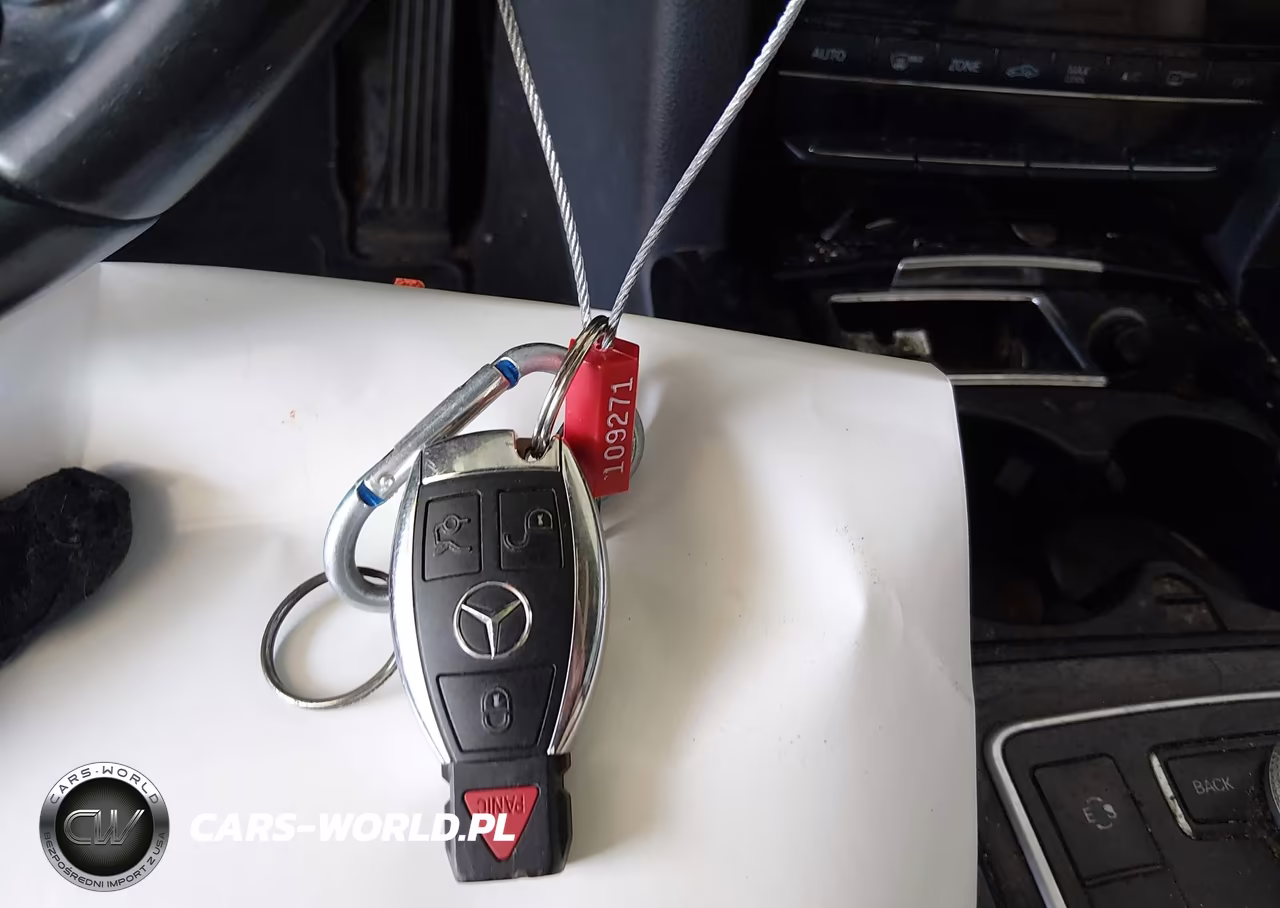 2011 Mercedes-Benz E 350 4Matic VIN:WDDHF8HBXBA324677 - 11