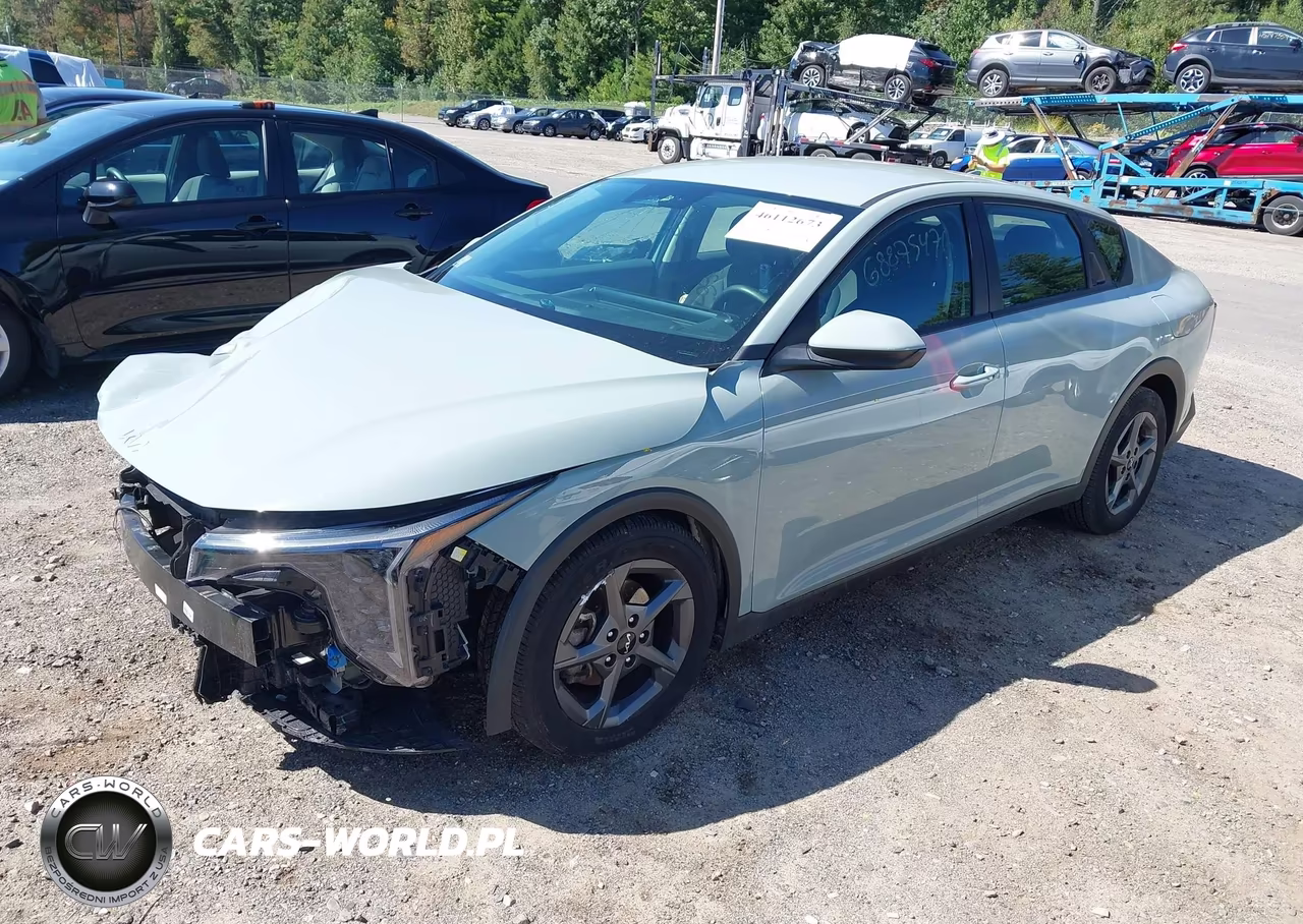 2025 Kia K4 Lxs VIN:3KPFT4DE3SE045541 - 2