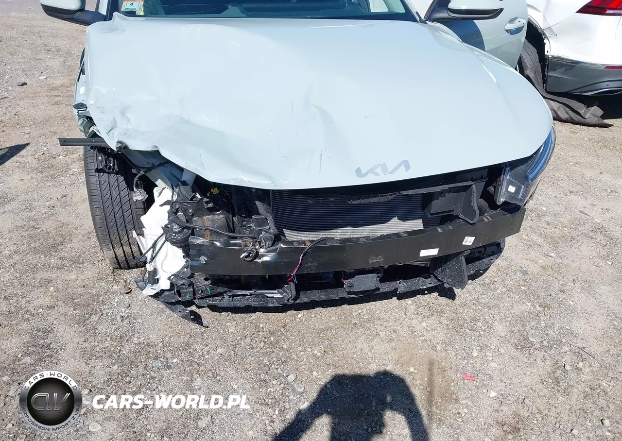 2025 Kia K4 Lxs VIN:3KPFT4DE3SE045541 - 6