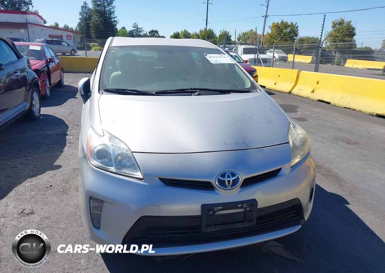 2014 Toyota Prius Two VIN:JTDKN3DU7E1770013 - 12