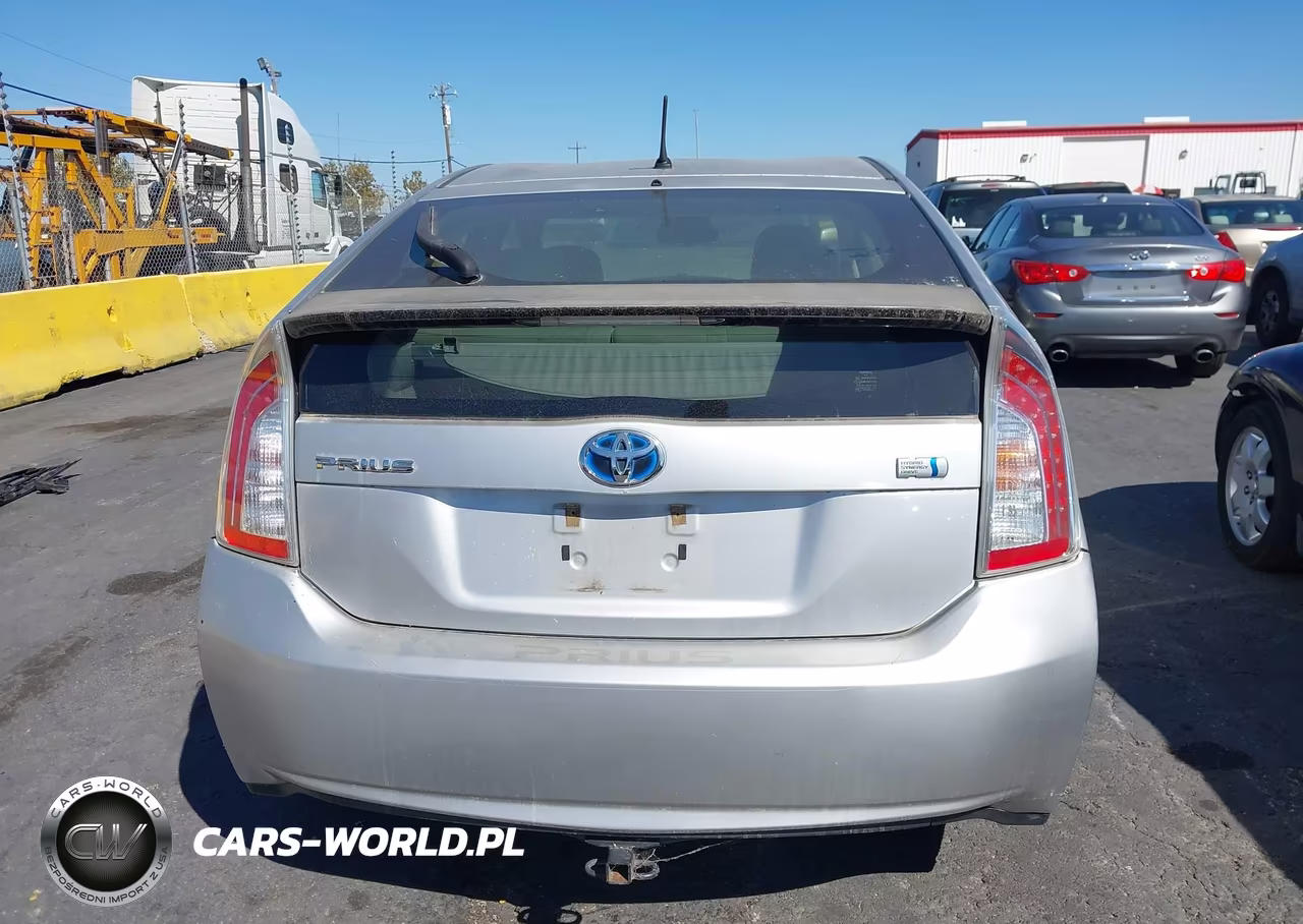 2014 Toyota Prius Two VIN:JTDKN3DU7E1770013 - 16