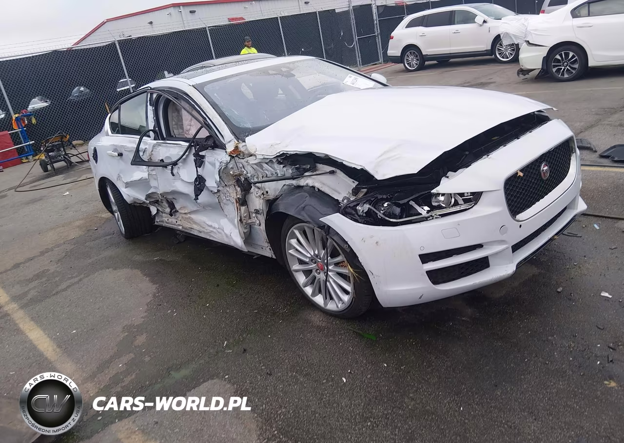 2018 Jaguar Xe 35T Portfolio Limited Edition VIN:SAJAN4EV7JCP17028 - 1