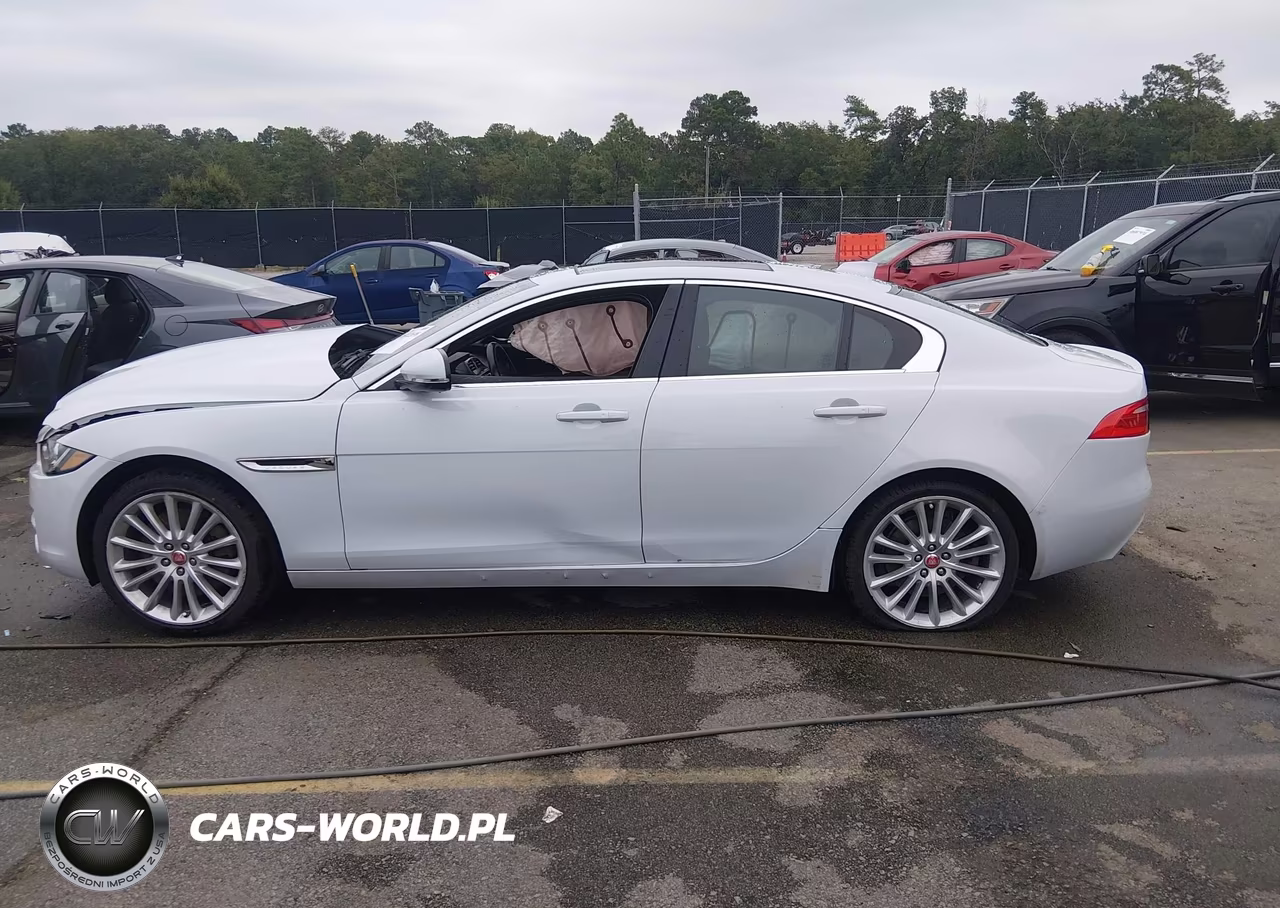 2018 Jaguar Xe 35T Portfolio Limited Edition VIN:SAJAN4EV7JCP17028 - 14