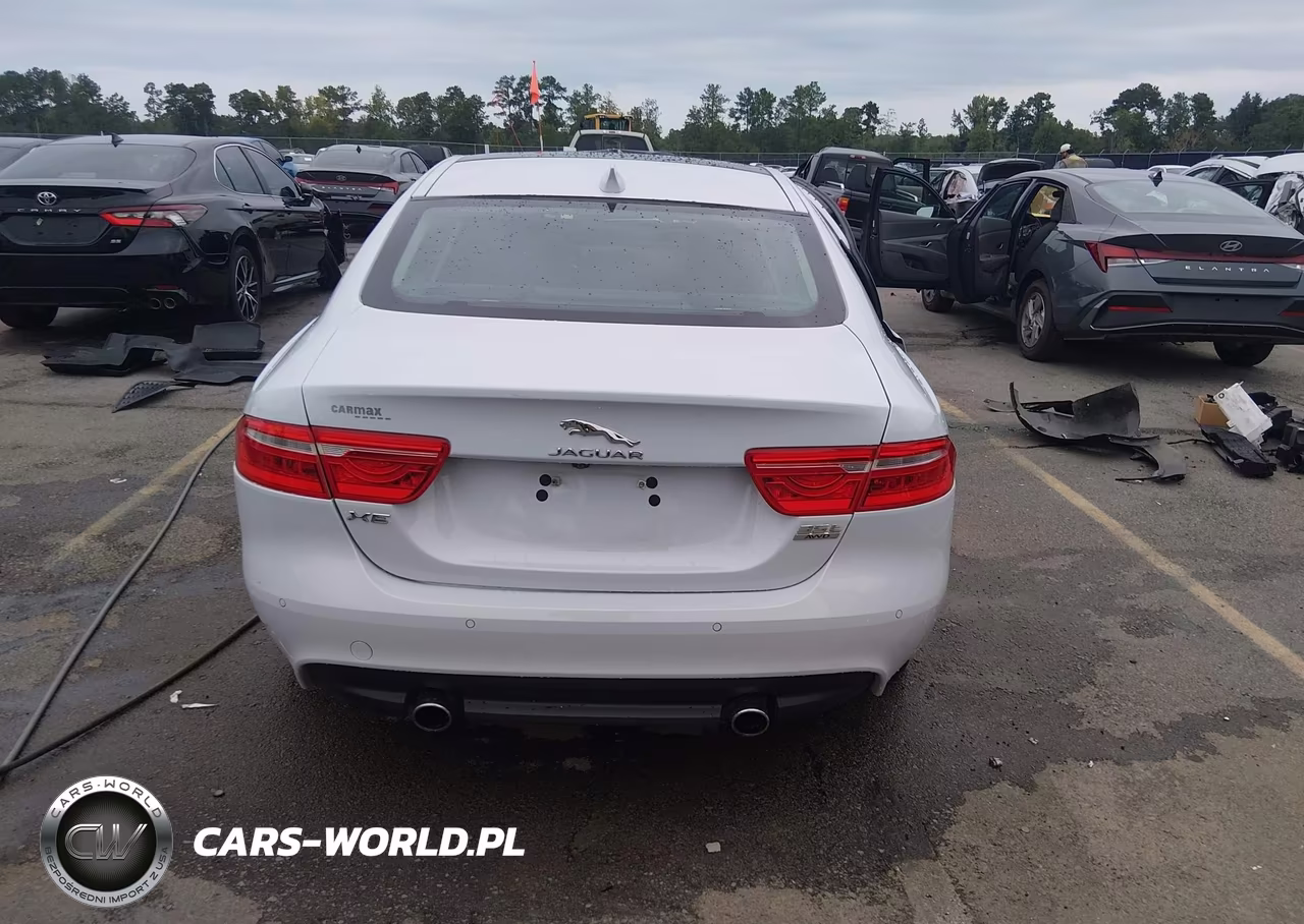 2018 Jaguar Xe 35T Portfolio Limited Edition VIN:SAJAN4EV7JCP17028 - 16