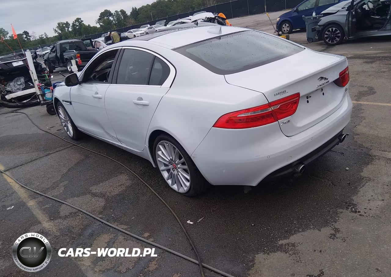 2018 Jaguar Xe 35T Portfolio Limited Edition VIN:SAJAN4EV7JCP17028 - 3