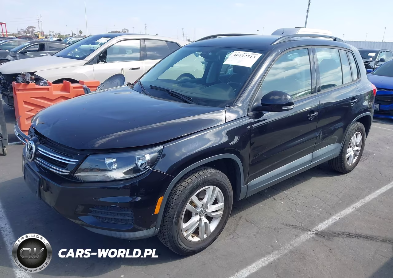 2017 Volkswagen Tiguan 2.0T-2.0T S VIN:WVGAV7AX2HK014326 - 2