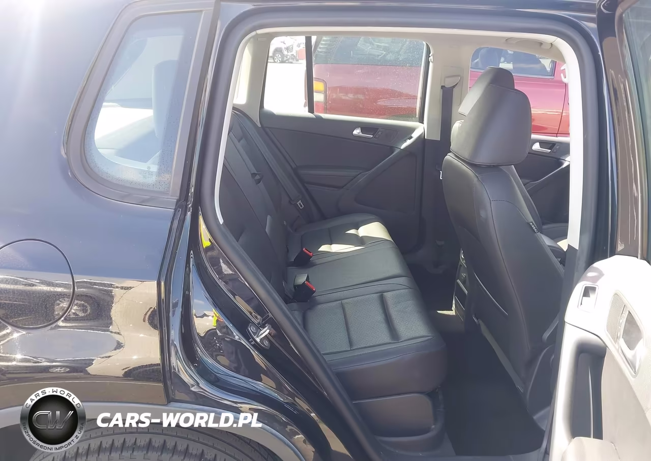 2017 Volkswagen Tiguan 2.0T-2.0T S VIN:WVGAV7AX2HK014326 - 8