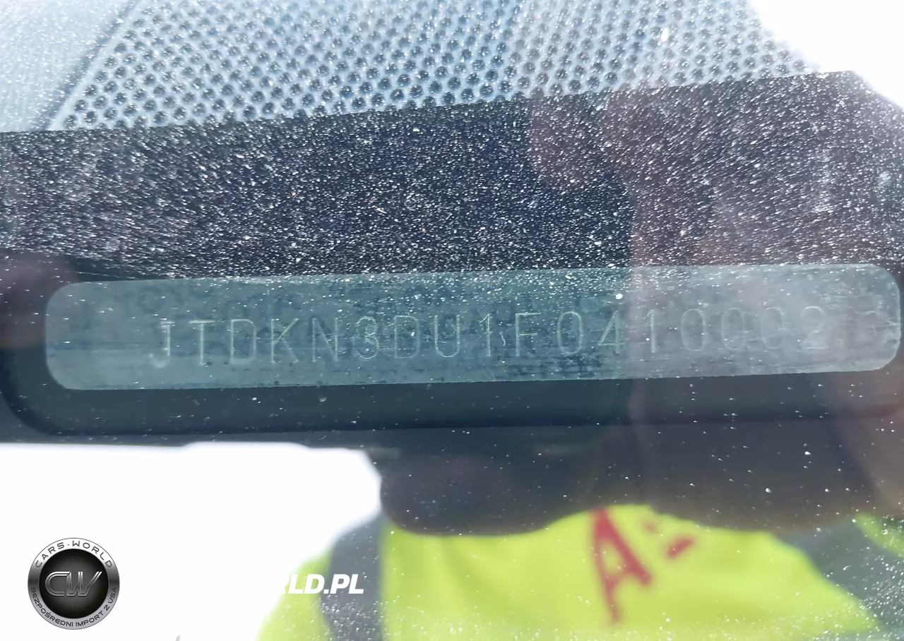 2015 Toyota Prius Two VIN:JTDKN3DU1F0410002 - 9