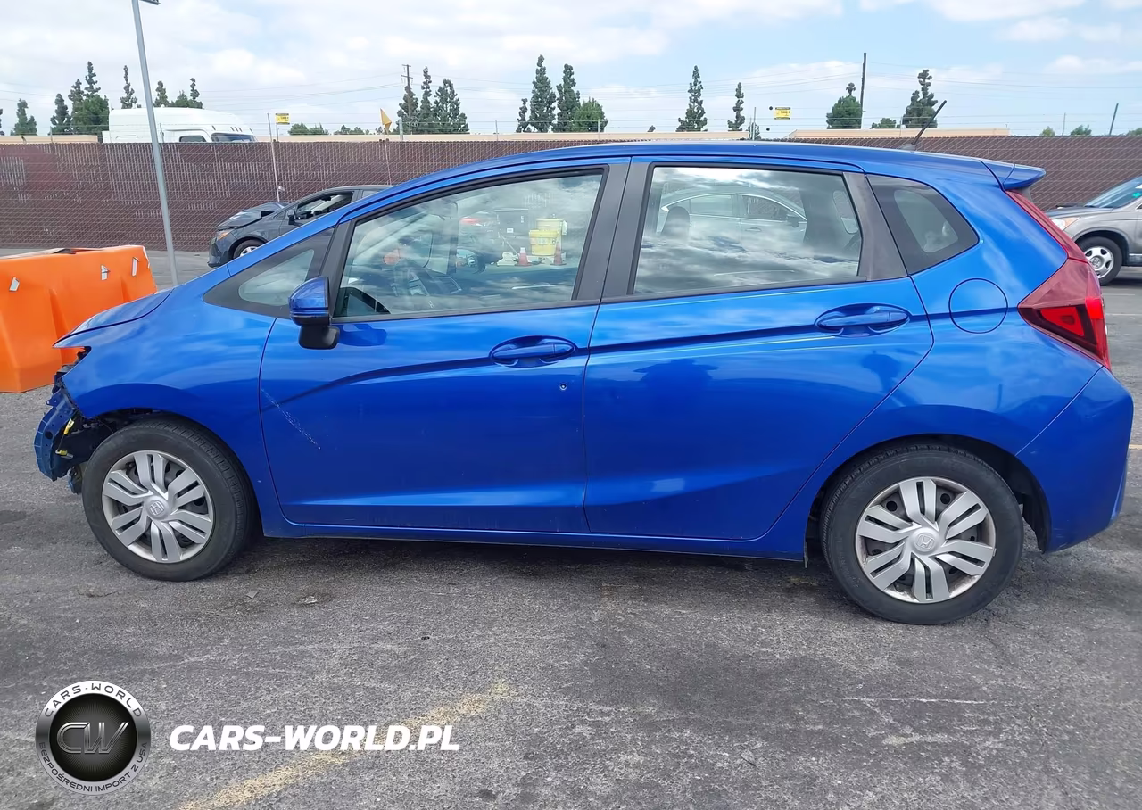 2015 Honda Fit Lx VIN:3HGGK5H53FM711608 - 15