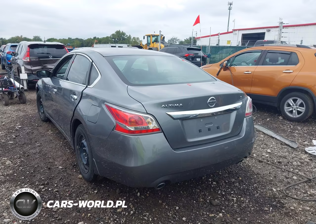 2015 Nissan Altima 2.5 S VIN:1N4AL3AP4FC414193 - 16