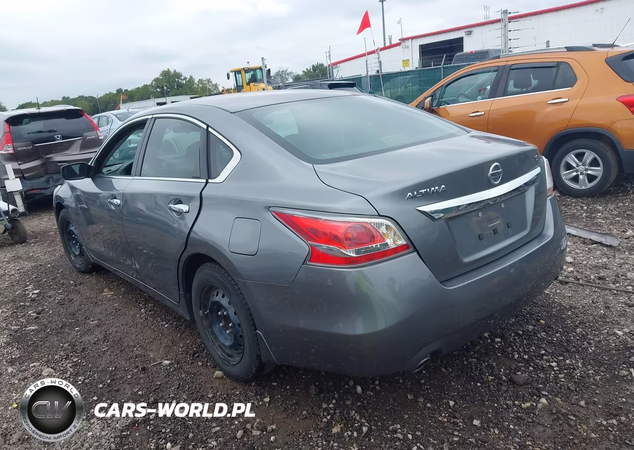 2015 Nissan Altima 2.5 S VIN:1N4AL3AP4FC414193 - 3