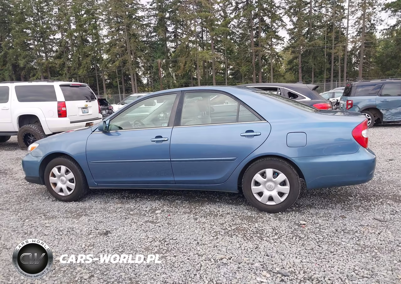 2003 Toyota Camry Le VIN:4T1BE32K03U746225 - 14