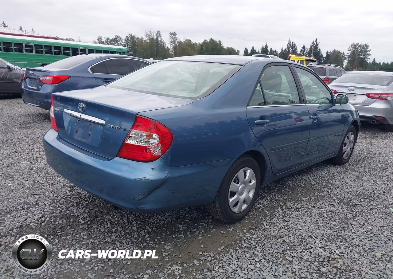 2003 Toyota Camry Le VIN:4T1BE32K03U746225 - 4