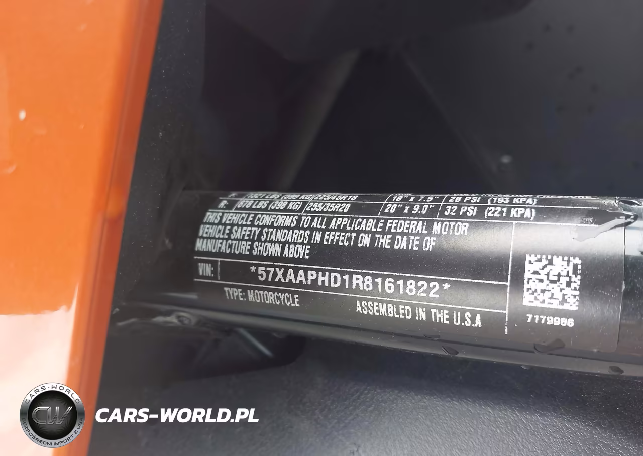 2024 Polaris Slingshot VIN:57XAAPHD1R8161822 - 9