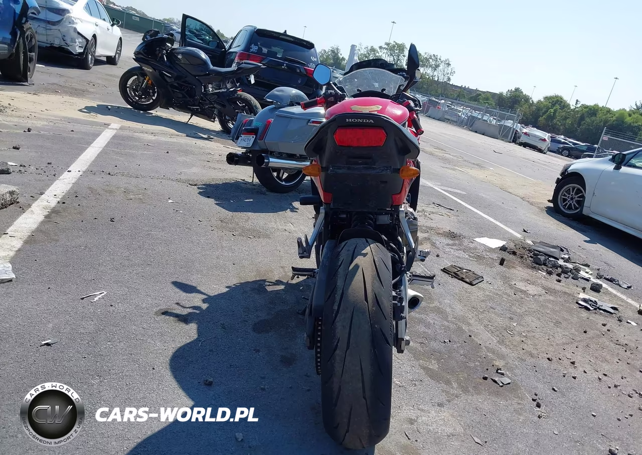 2018 Honda Cbr650 F VIN:MLHRC7403J5400184 - 6