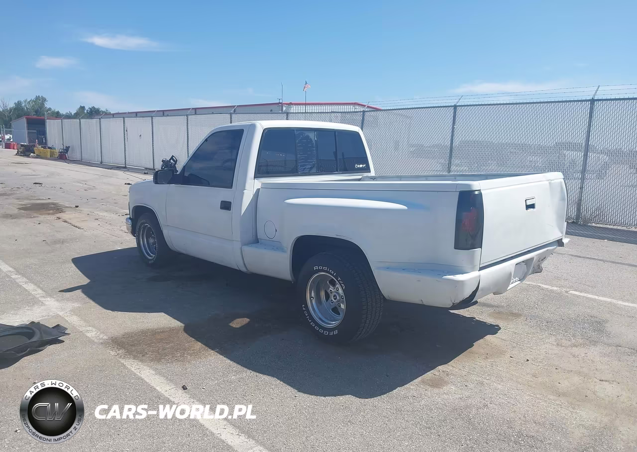 1992 Chevrolet Gmt-400 C1500 VIN:1GCDC14K8NZ114910 - 3