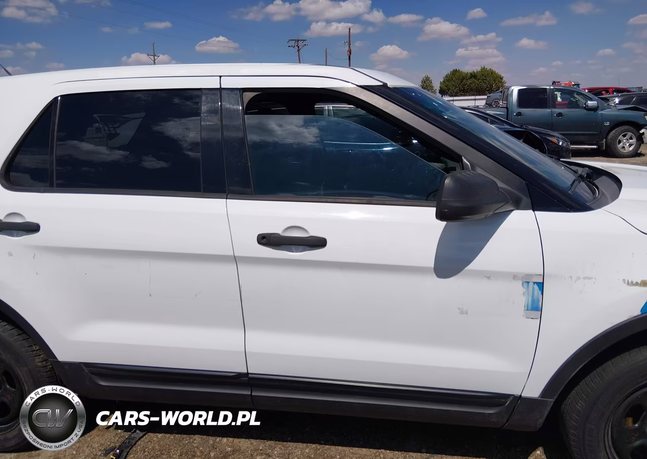 2015 Ford Utility Police Interceptor VIN:1FM5K8AR0FGC08967 - 13
